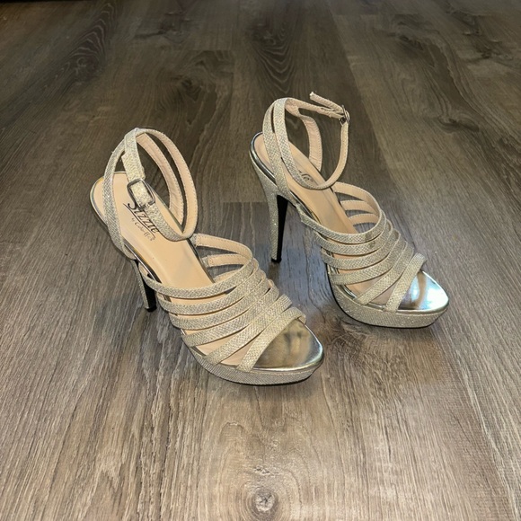 Silver Glitter Heels - Picture 2 of 4